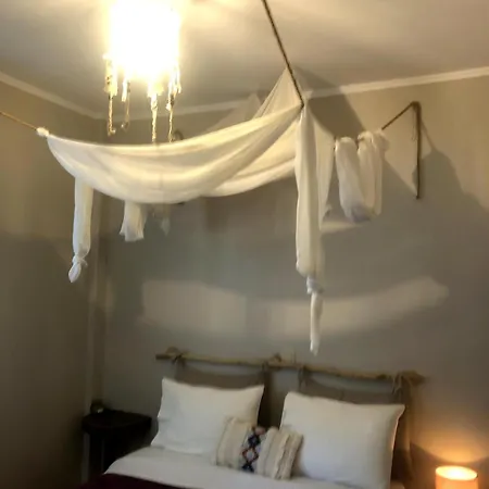 Amalia 21 * Kanálion