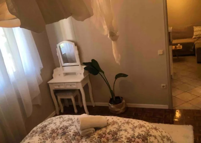 Amalia 21 Apartman Kanáli